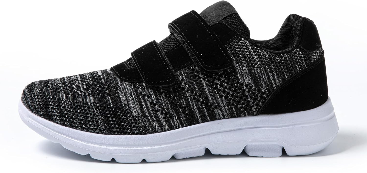 Detalle de JOMIX herensneakers met klittenband, ademende stof en rubberen antislipzool