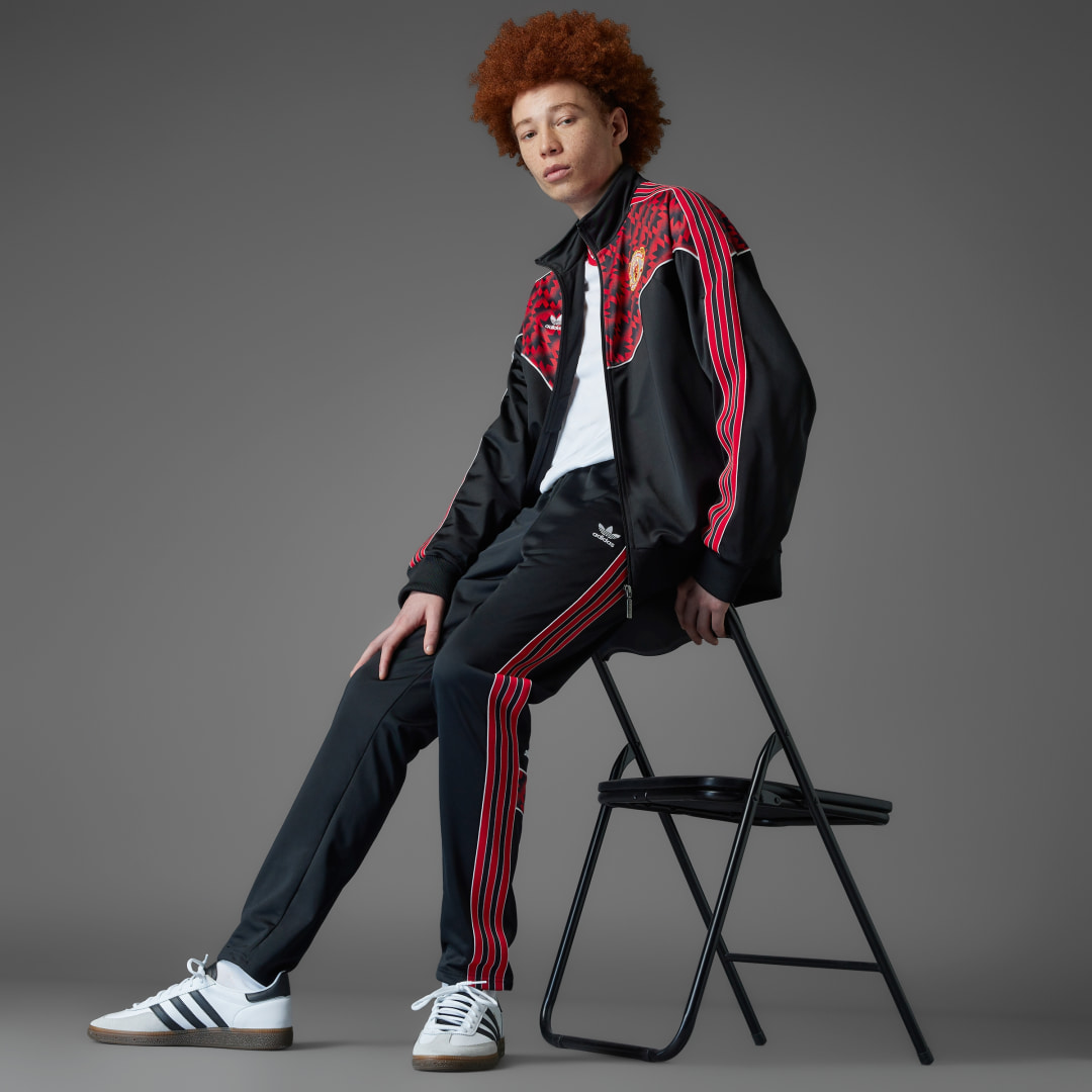 Thumbnail 3 de Chaqueta Manchester United '91 de Adidas — negro, estilo retro para fans y uso urbano