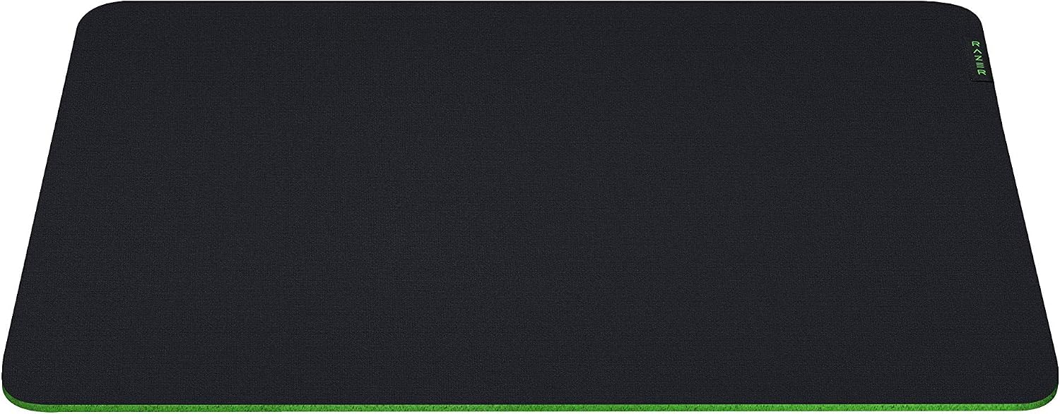 Detalle de Razer Gigantus V2 M ゲーミングマウスパッド 布製・360×275mm・厚さ3mm RZ02-03330200-R3M1