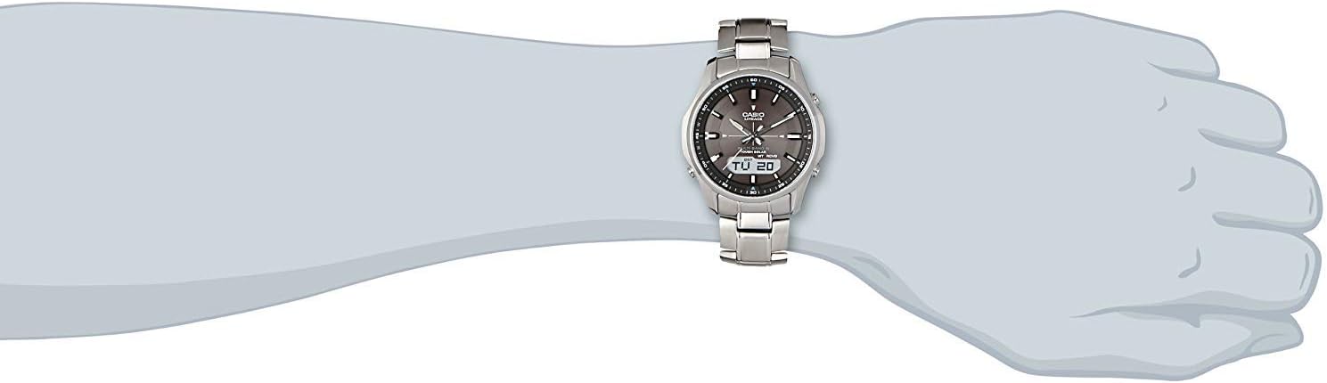 Detalle de Casio LCW-M100DSE-1AER Herren-Armbanduhr: Solarbetrieben, Funkuhr mit Weltzeit aus massiven Edelstahl