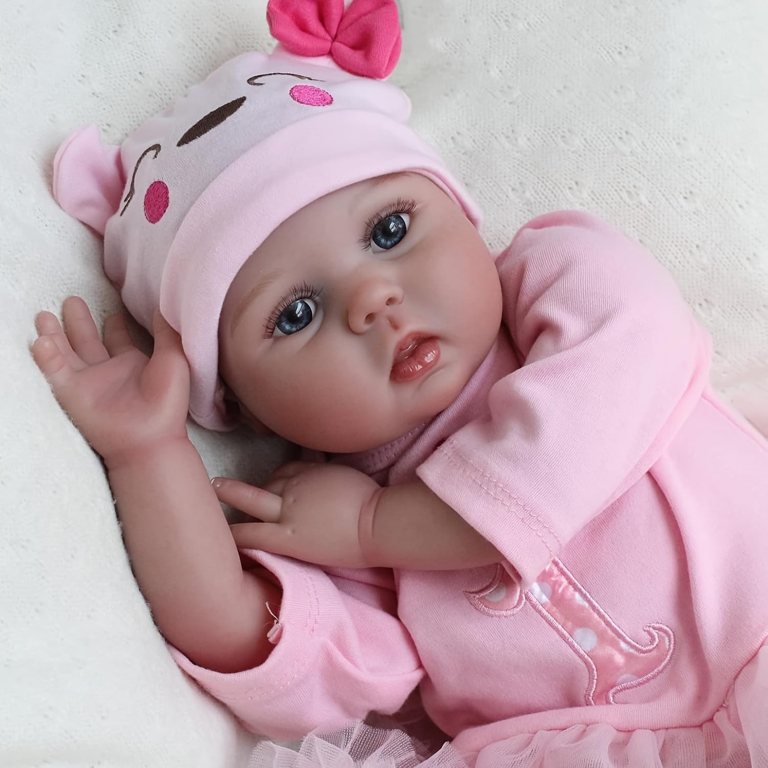 Thumbnail 6 de WEQNT Reborn Baby Doll Girl 55cm babypop van vinyl met mohair en accessoires