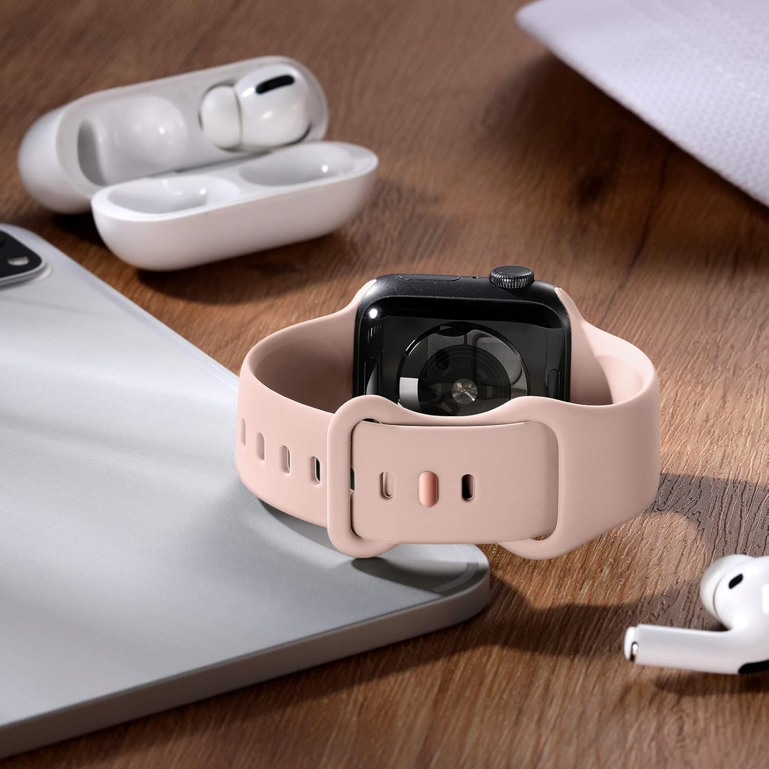 Thumbnail 1 de CeMiKa Silicone Sport Band for Apple Watch 38–49mm (Sand Pink)