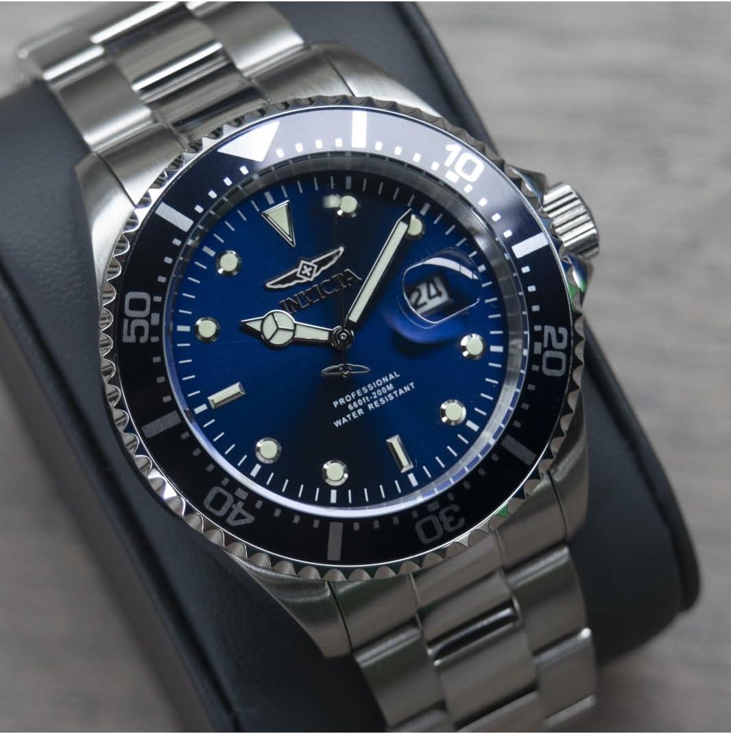 Detalle de Invicta Pro Diver 22054 da uomo in acciaio inox da 43 mm con movimento al quarzo