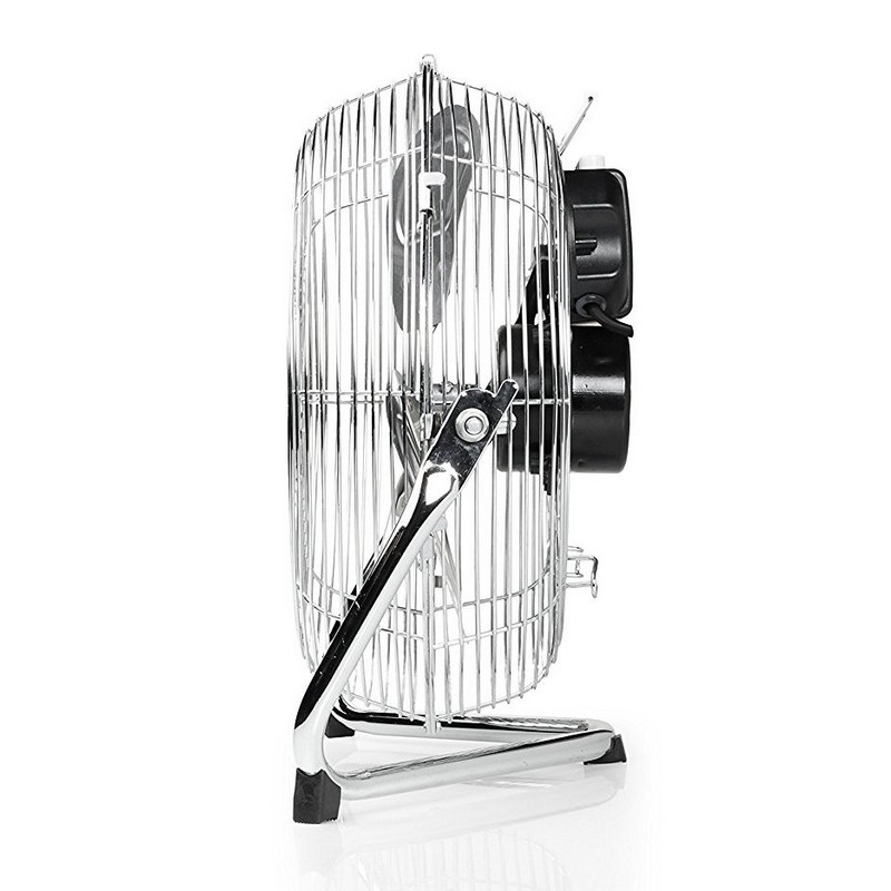 Detalle de Tristar VE-5933 Ventilador de Suelo 55W: potencia y dirección en un diseño estable