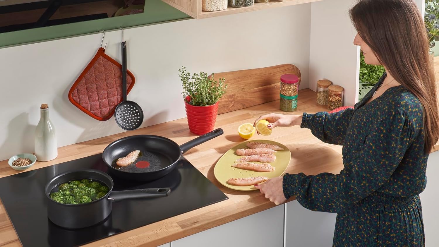 Thumbnail 2 de Lagostina Rigenera Green Wok antiaderente in alluminio riciclato Ø 28 cm (Titanium) con manico ergonomico, indicatore Thermosignal