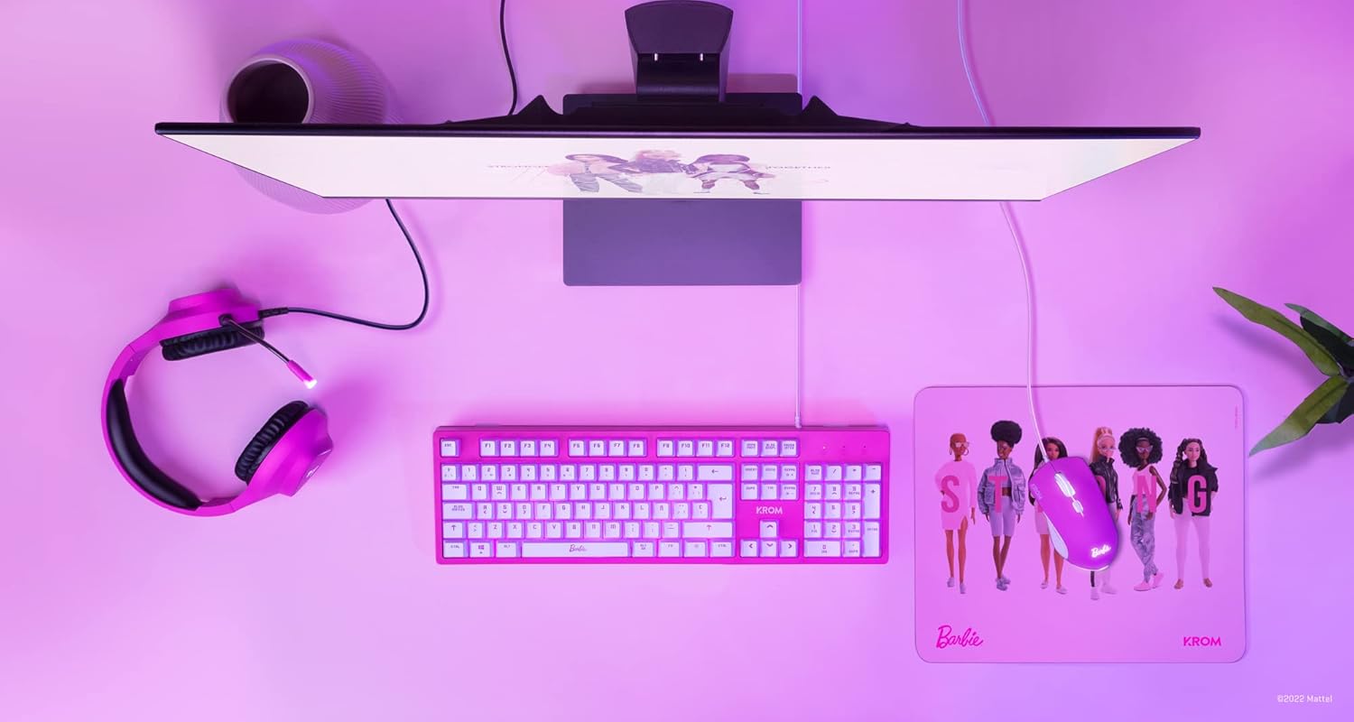 Detalle 2 de KROM Kit Barbie KANDY ✨ Teclado, ratón y alfombrilla rosa