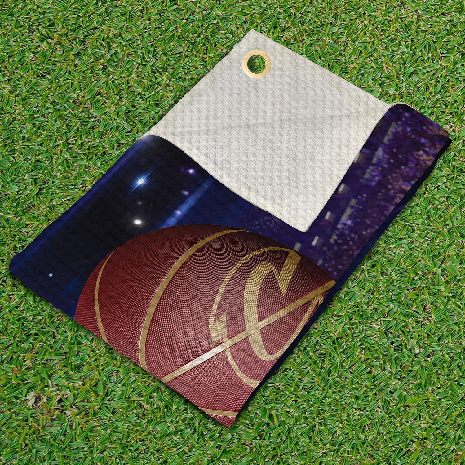 Detalle de Northwest NBA Golf Towel – Official Licensed Microfiber Waffle Fabric, Absorbent 16x25 in Club Cleaning Accessory