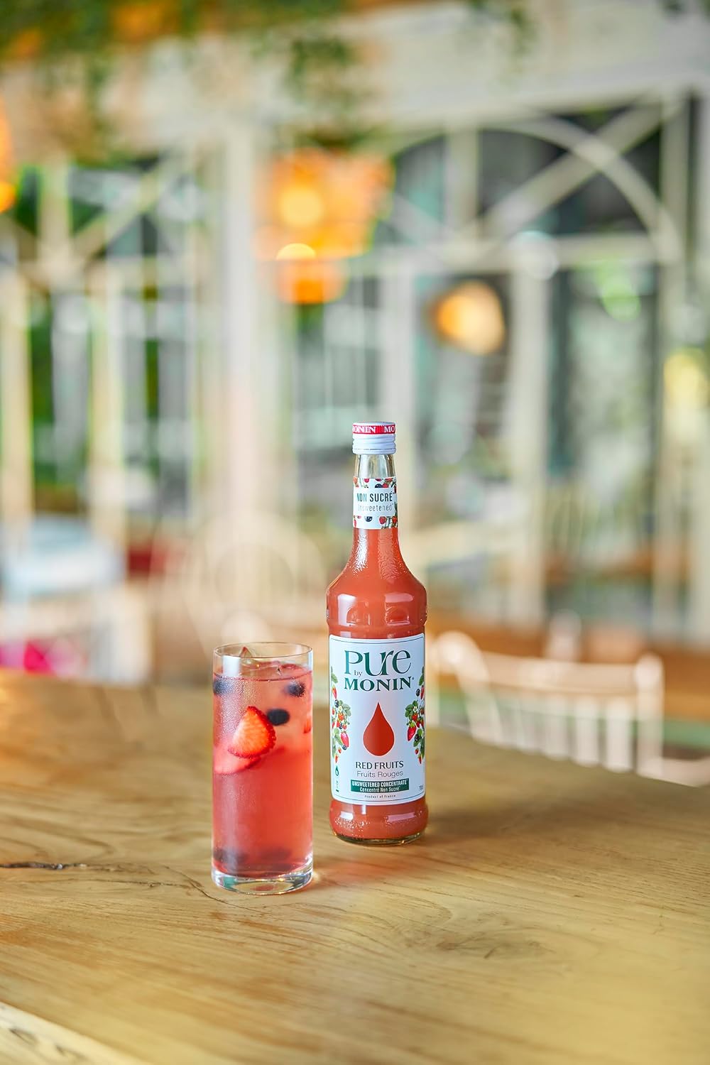 Detalle 2 de Monin PURE Red Berries 0,7 l đ„€