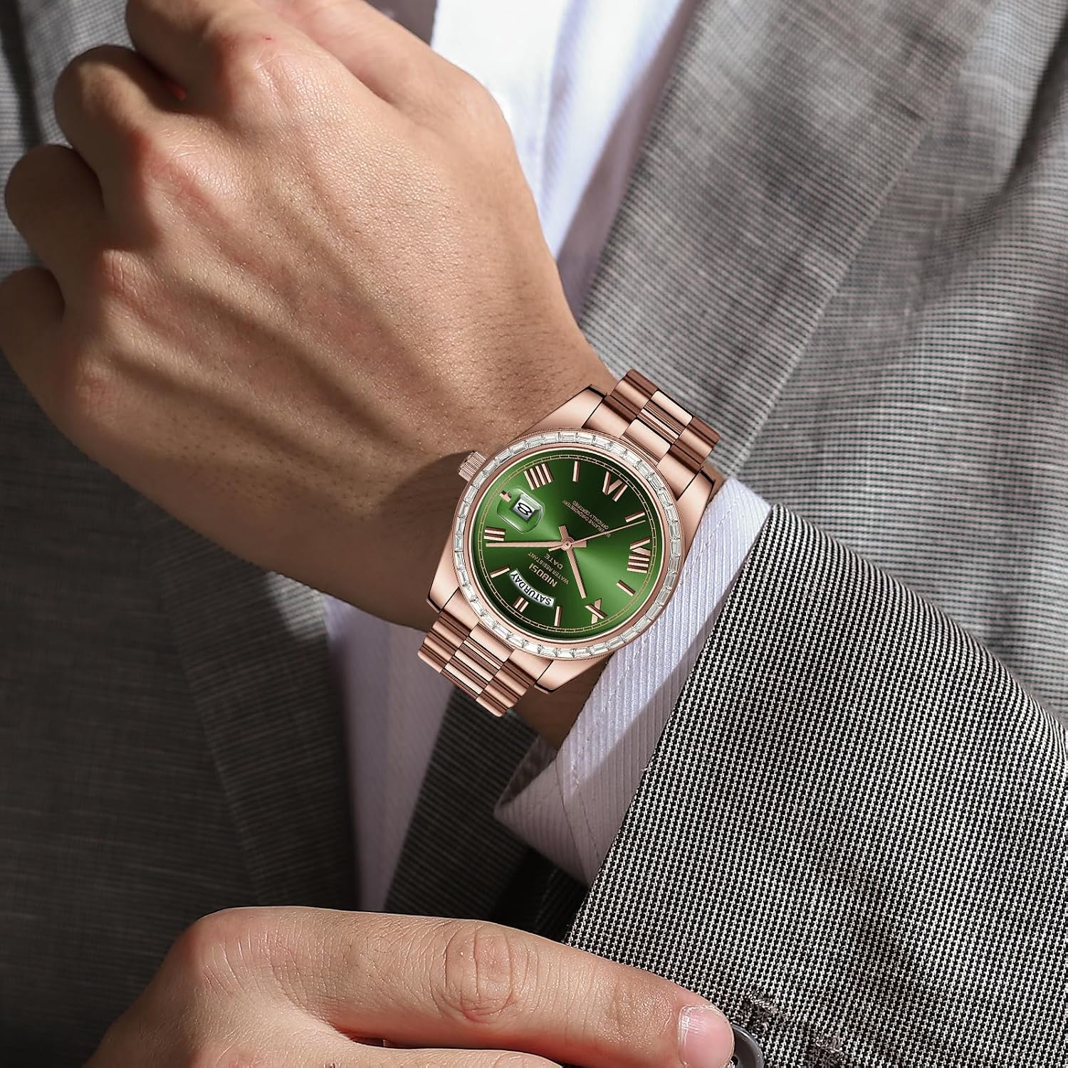 Detalle de NIBOSI Orologio da uomo analogico al quarzo con lunetta tempestata di diamanti, impermeabile 3 ATM e datario