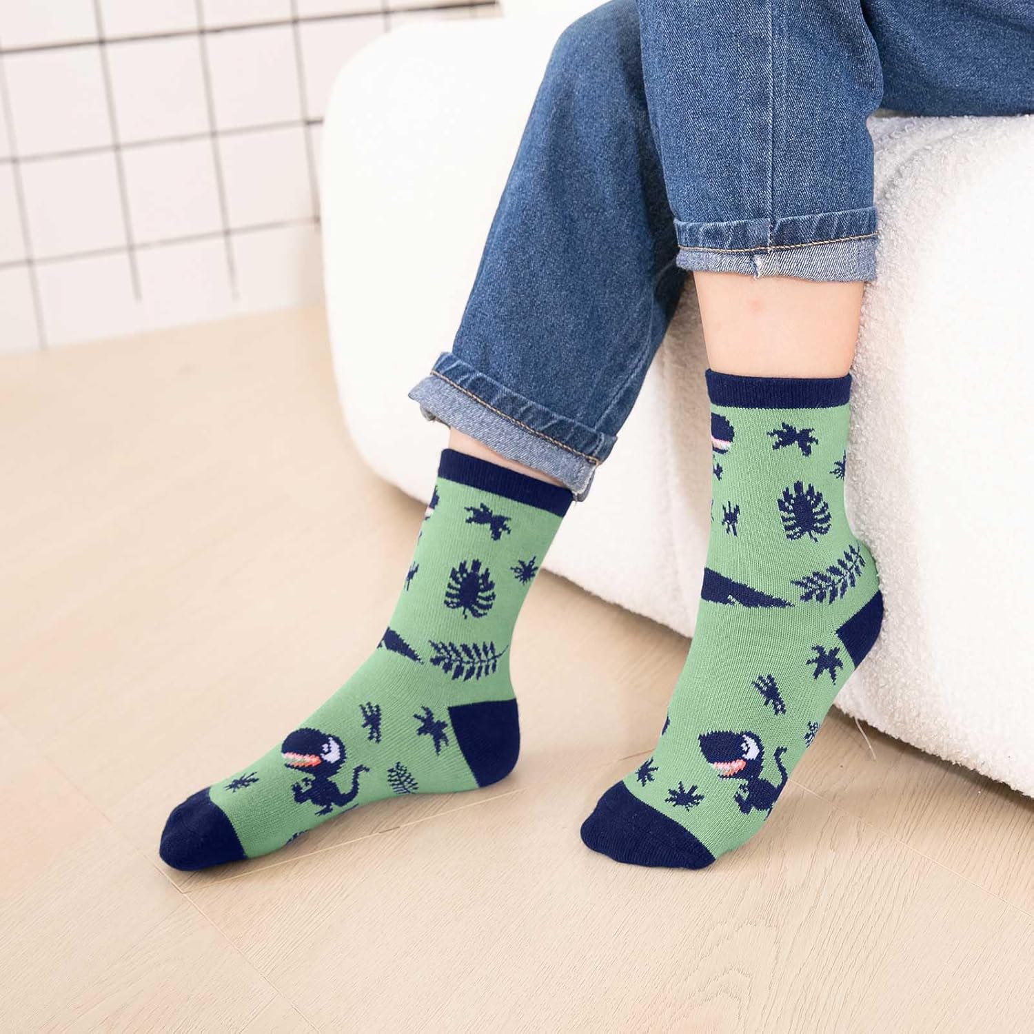 Detalle 2 de PUTUO Chaussettes en coton pour enfant garçon – 5 paires avec motifs dinosaures et animaux