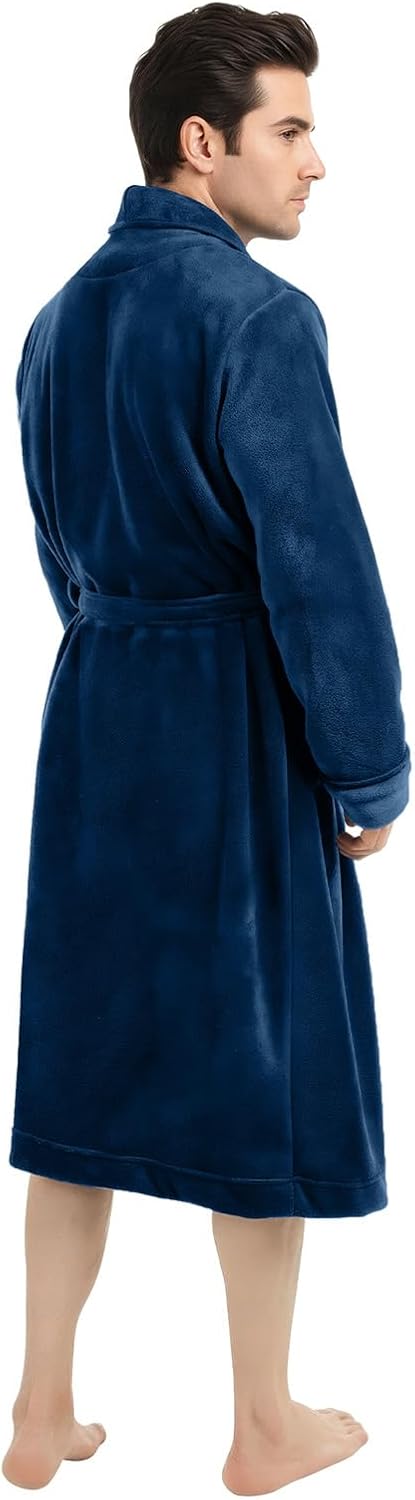 Detalle 2 de NY Threads Men's Plush Fleece Bathrobe with Calf-Length Coverage, Belt and Pockets