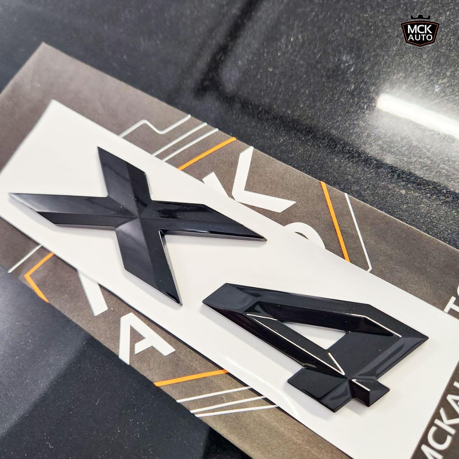 Detalle 2 de MCK Auto X4 Black Glossy Rear Boot Logo Emblem for X4 Series F26 G02