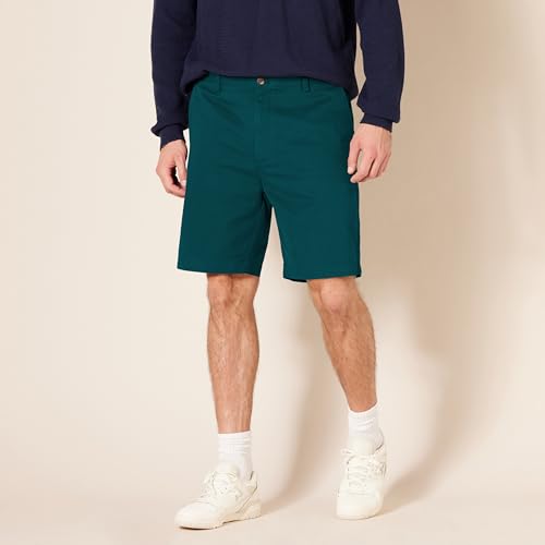 Detalle de Amazon Essentials Pantalones Cortos Chinos de Corte Clásico para Hombre (Verde Oscuro, 29W, 23 cm de tiro)