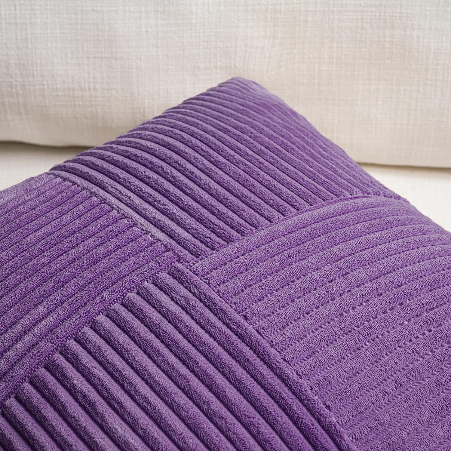 Detalle de Fancy Homi 2 Packs Purple Corduroy Decorative Throw Pillow Covers 18x18 (45x45 cm) – Front Patchwork, Back Solid