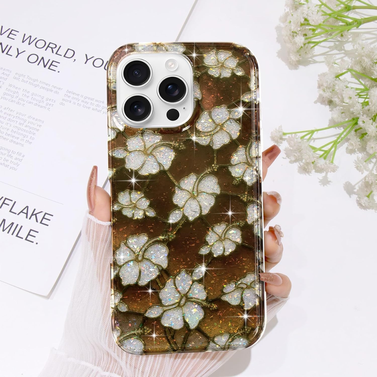 Thumbnail 4 de Ethanger iPhone 15 Pro Case with Soft TPU