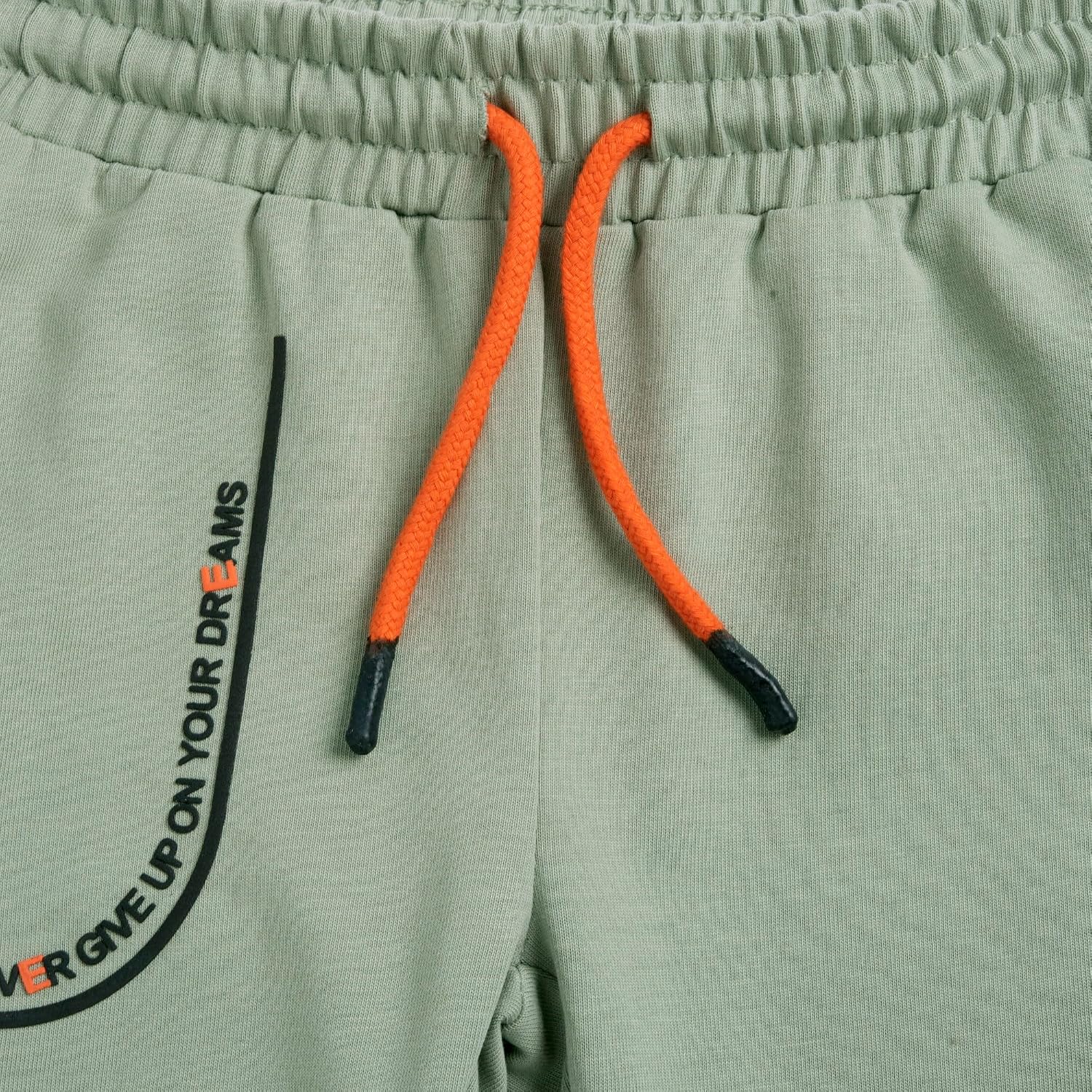 Detalle de Chicco Pantaloni Tuta Bambino in Morbido Tessuto: comfort daily e stile grafico