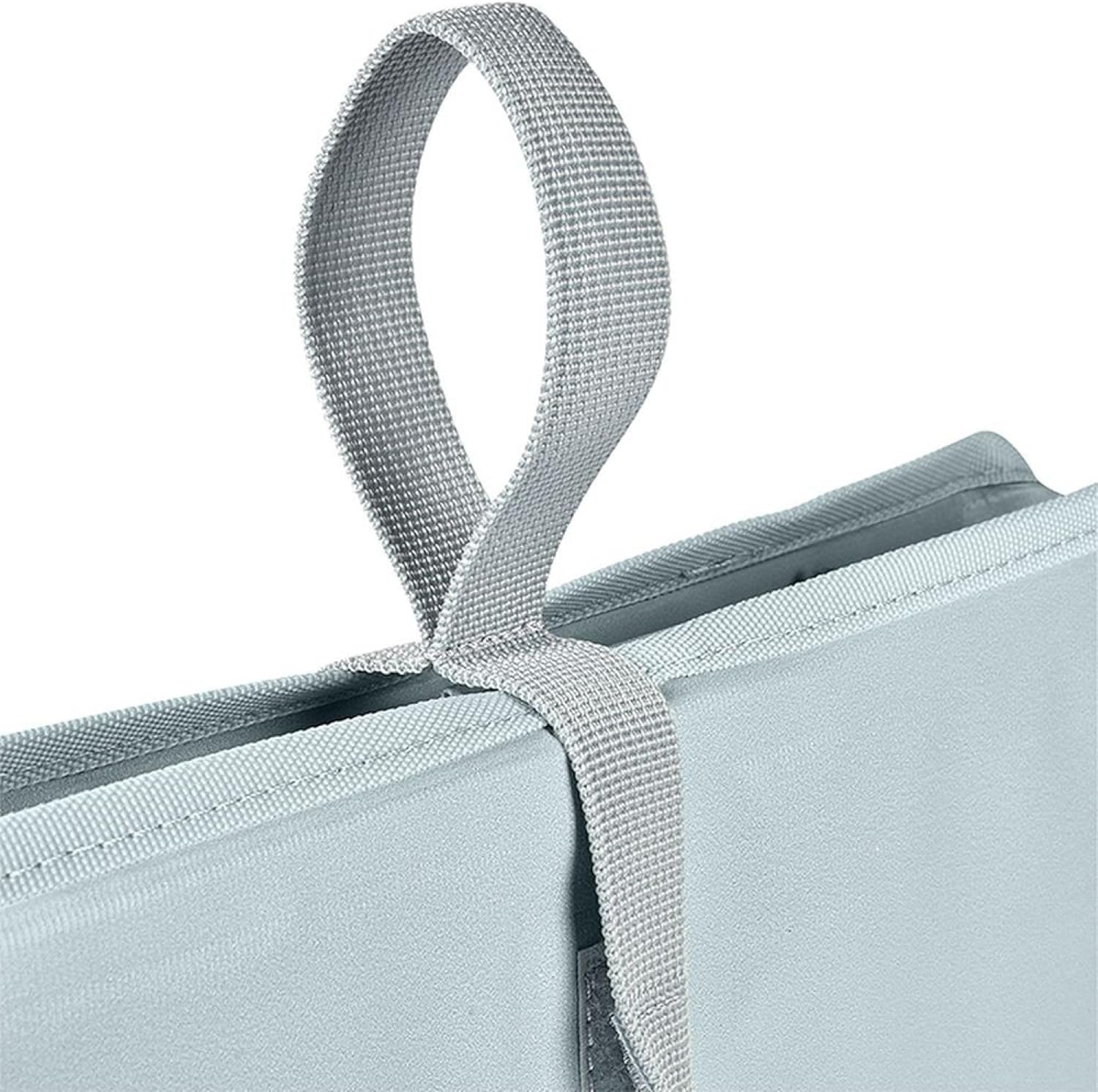Detalle de BÉABA Vasca da bagno pieghevole Camélé'o blu: compatta, pratica e versatile