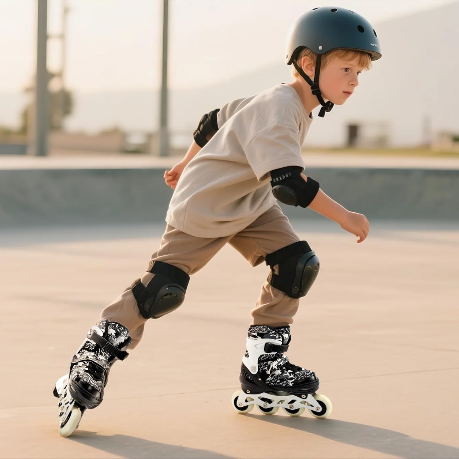 Thumbnail 1 de Kuxuan Boys Adjustable Inline Skates with Light-Up Wheels for Kids (Adjustable Sizing, No Battery Lights)