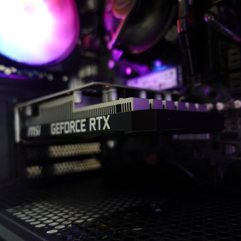 Detalle de PCM Aeon Thunder Intel Core i5-11400F — 1 TB SSD