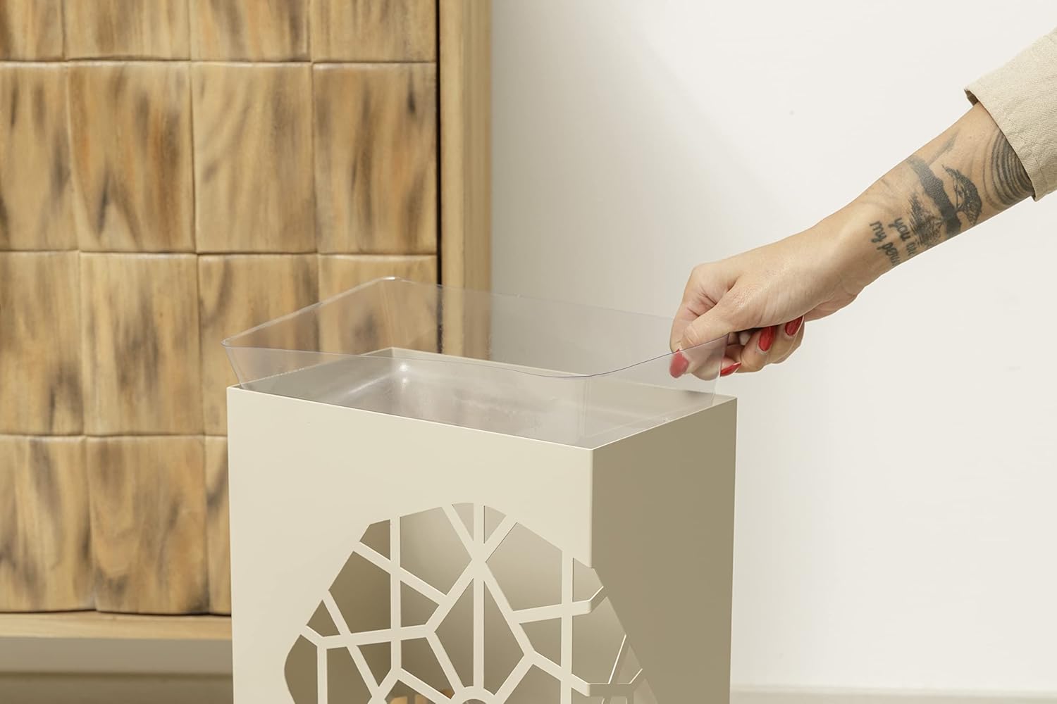 Thumbnail 3 de Baroni Home Portaombrelli Design Moderno in Metallo Squadrato con 2 ganci e vaschetta scolapioggia rimovibile (tortora)