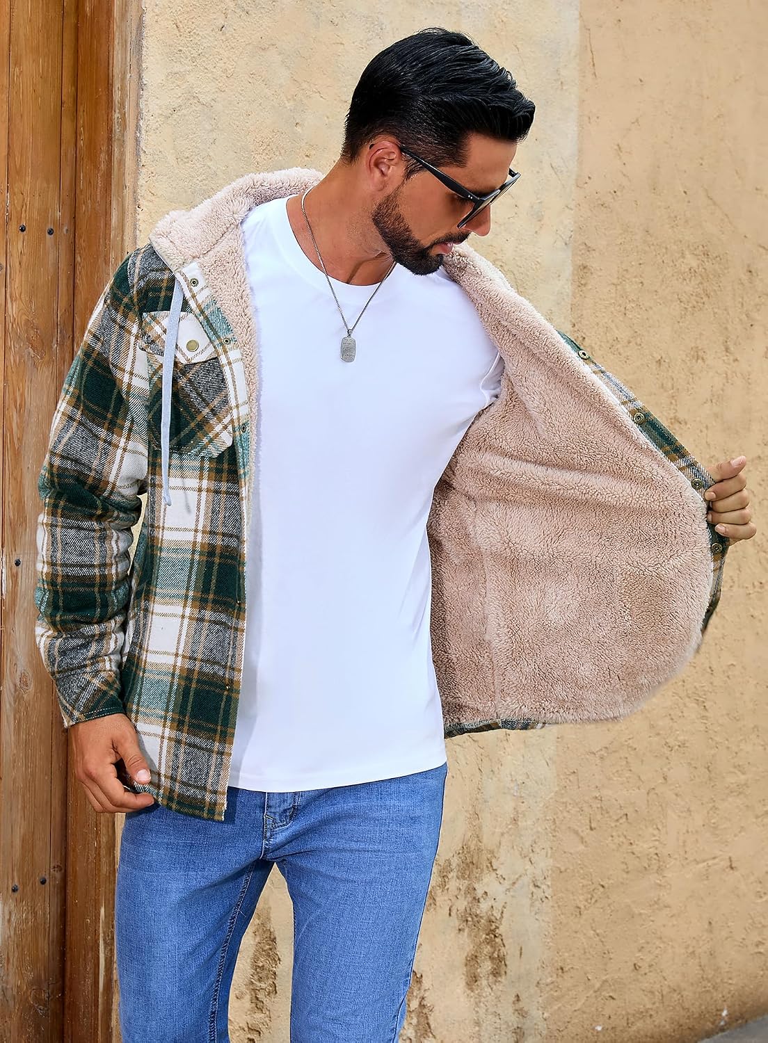 Detalle 2 de Shawnda Men's Hooded Sherpa-Lined Flannel Shirt Jacket with Snap Front