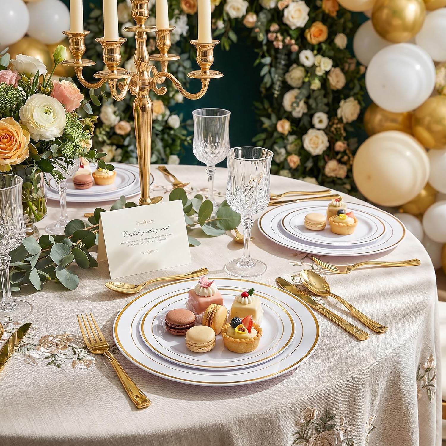 Detalle 2 de I00000 Gold Plastic Plates 102 pcs 🍽
