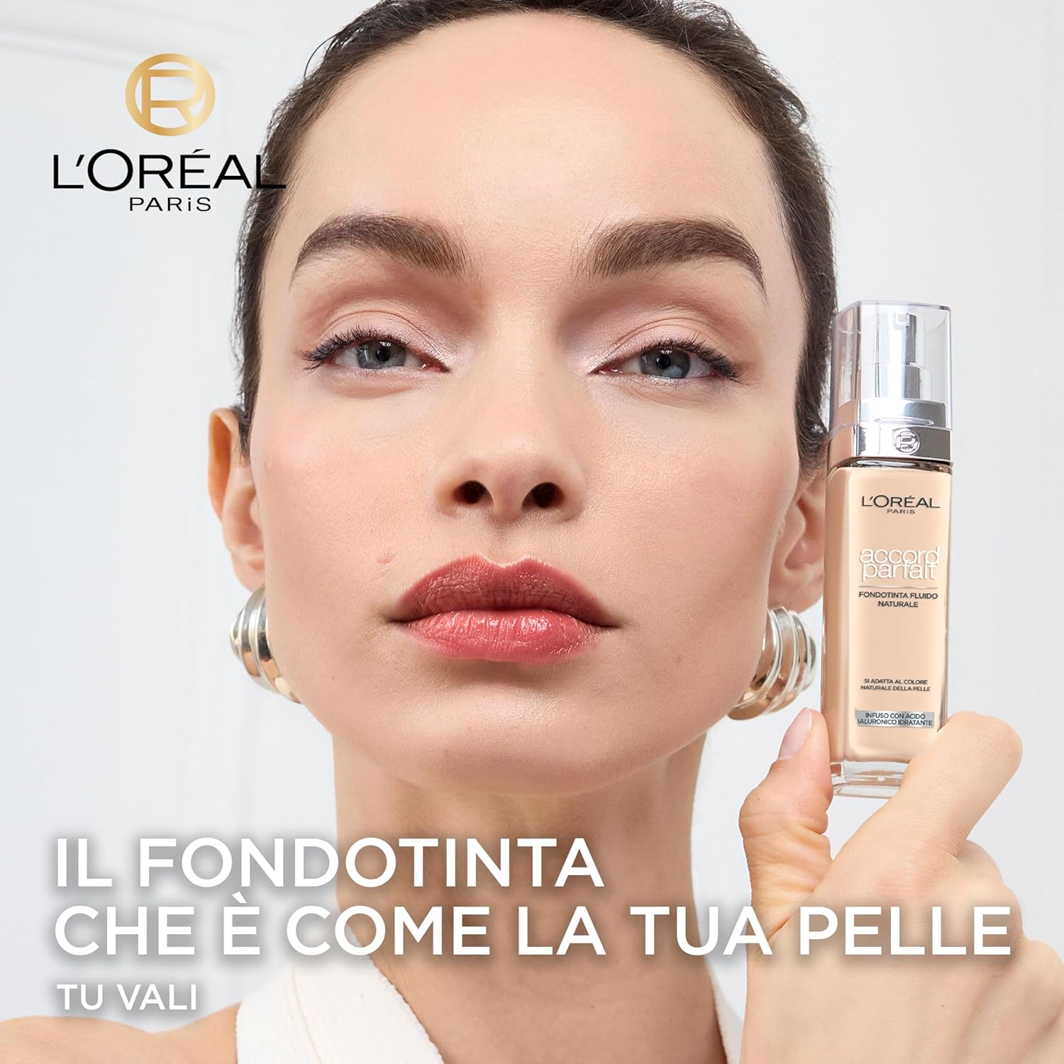 Detalle 2 de L'Oréal Paris Fondotinta Liquido Accord Parfait 7D/W Golden Amber – incarnato uniforme e luminoso
