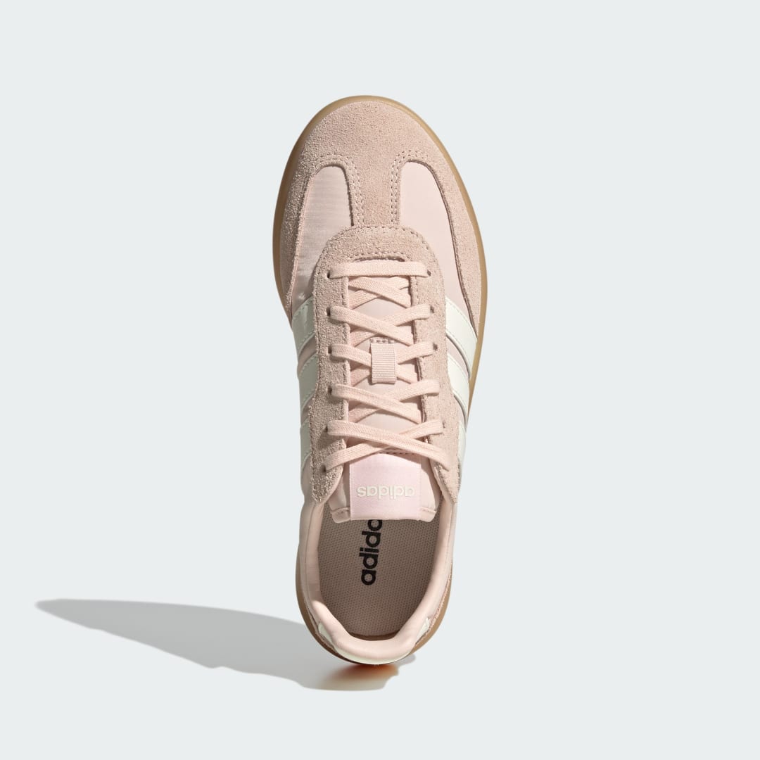 Detalle de Adidas Barreda Decode, zapatillas rosas para looks informales