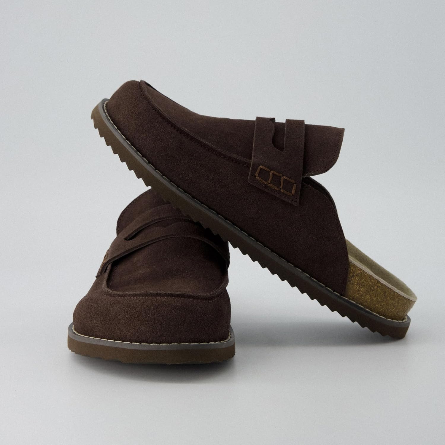 Thumbnail 5 de CUSHIONAIRE Zola Penny Clog Mule with Memory Foam 👡
