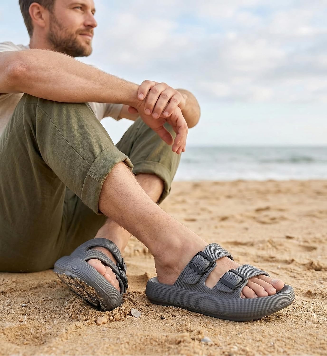 Detalle de BenSorts Pillow Slide Sandals with Adjustable Buckles and 1.57-inch Sole