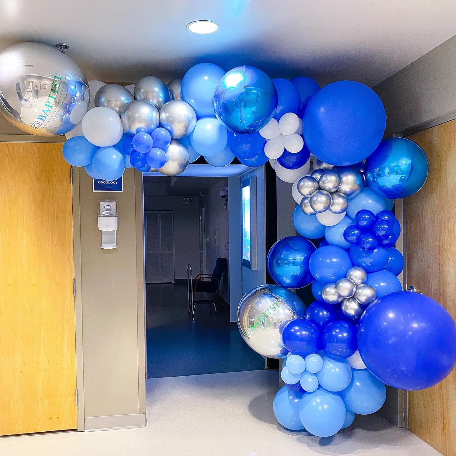 Thumbnail 3 de Voircoloria Royal Blue Balloons 66 pack 🎈