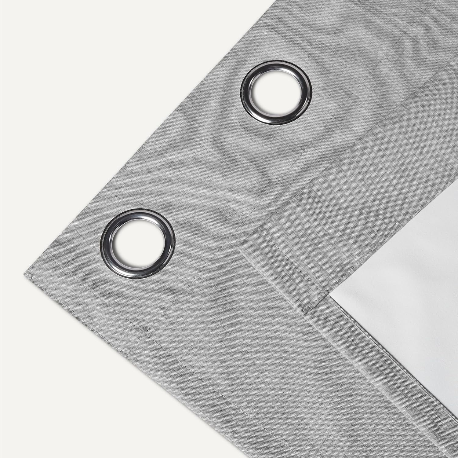 Thumbnail 3 de Amazon Basics 100% Blackout Curtains – 2 Panels, 132 x 213 cm, Dark Grey (Eyelet)