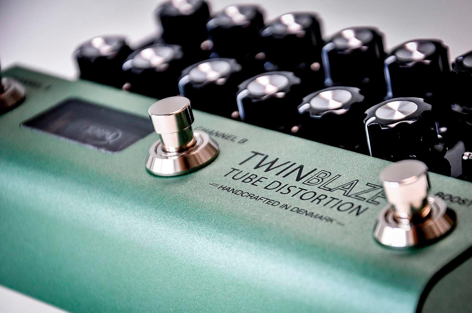 Detalle 2 de T-REX EFFECTS TWIN BLAZE アナログチューブディストーション、12AX7搭載・2チャンネル