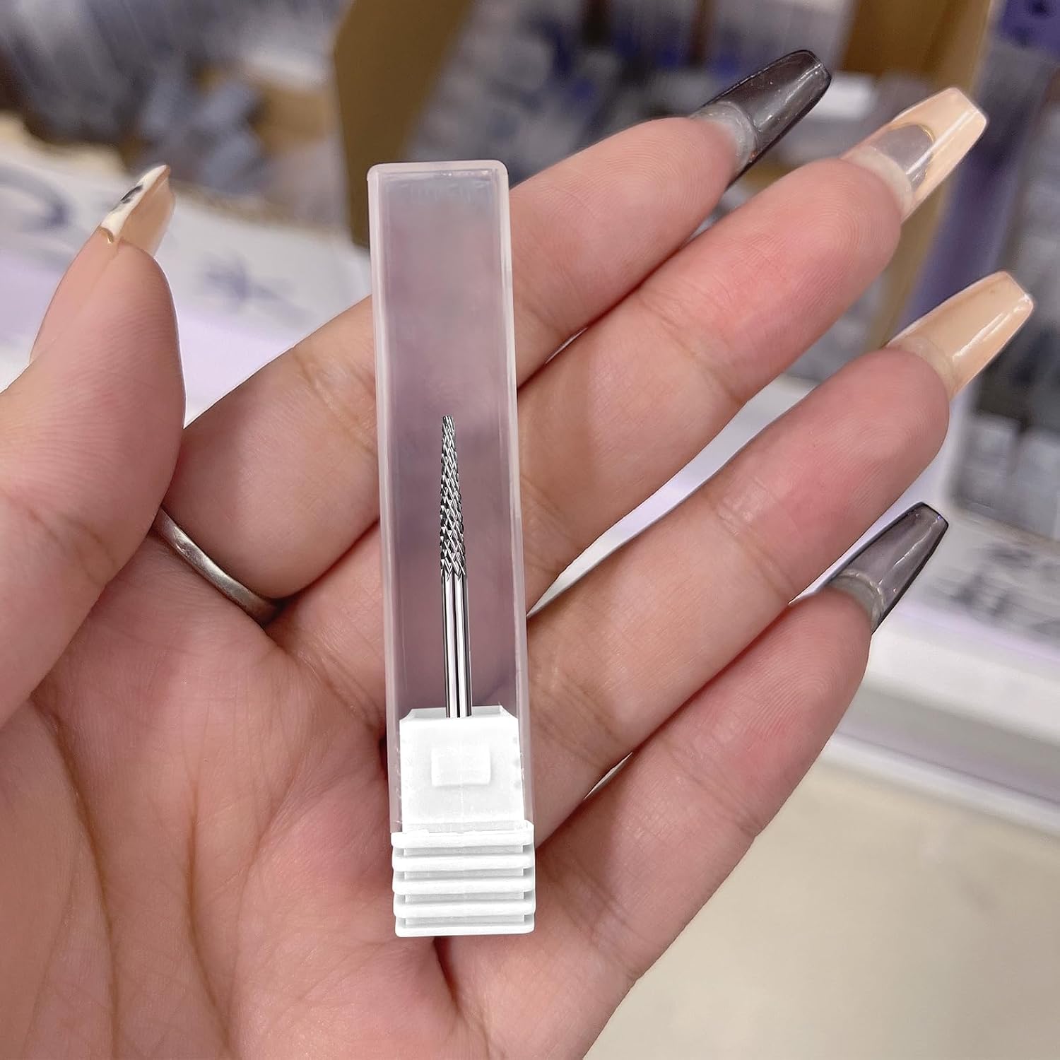 Thumbnail 6 de CGBE nagelfreesbitje naaldvorm van wolfraamcarbide, 3/32 inch, medium