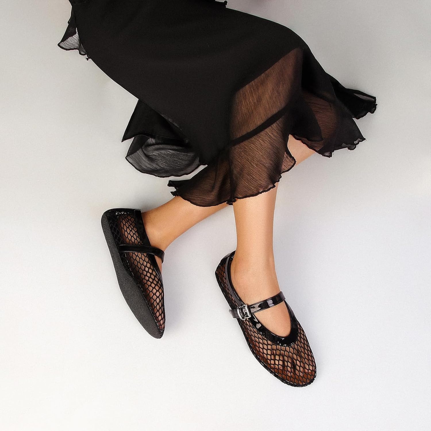Detalle de DOEYG Mesh Ballet Flats for Women with Buckle Strap
