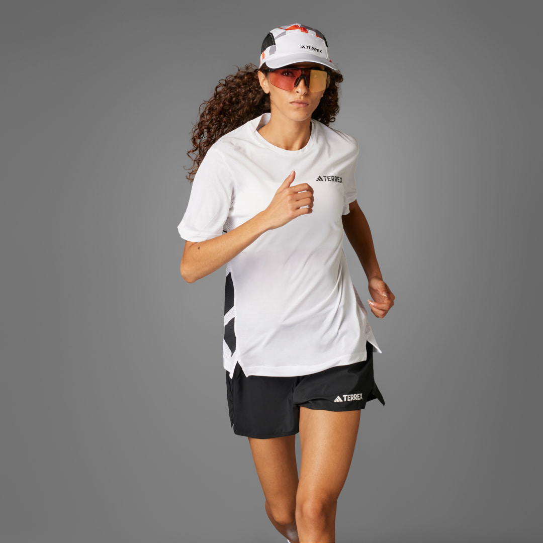 Detalle de Camiseta Terrex Xperior Climacool+ de Adidas — uso cómodo y ligero para tus rutas
