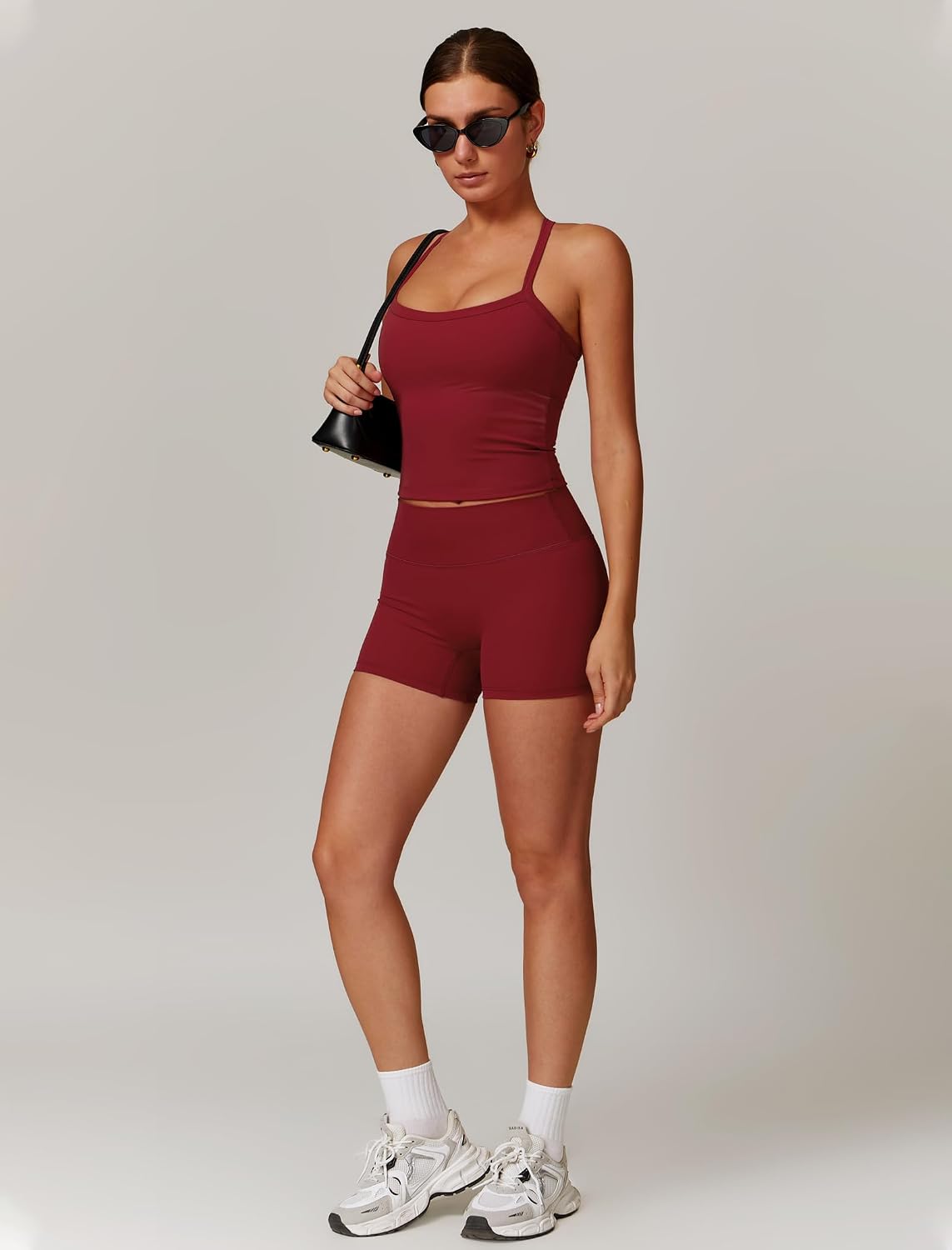 Detalle de QBGJTD Two-Piece Women's Training Set: Sleeveless Cross-Back Top + High-Wwaist Shorts