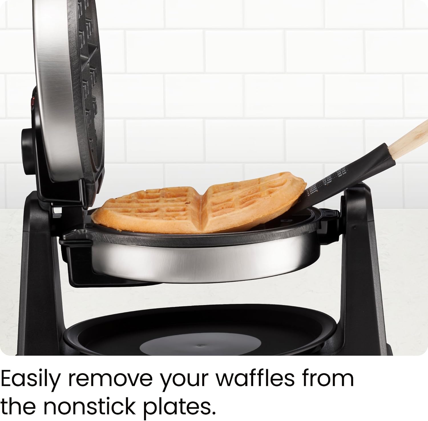Detalle 2 de Chefman Rotating Waffle Maker 1080W