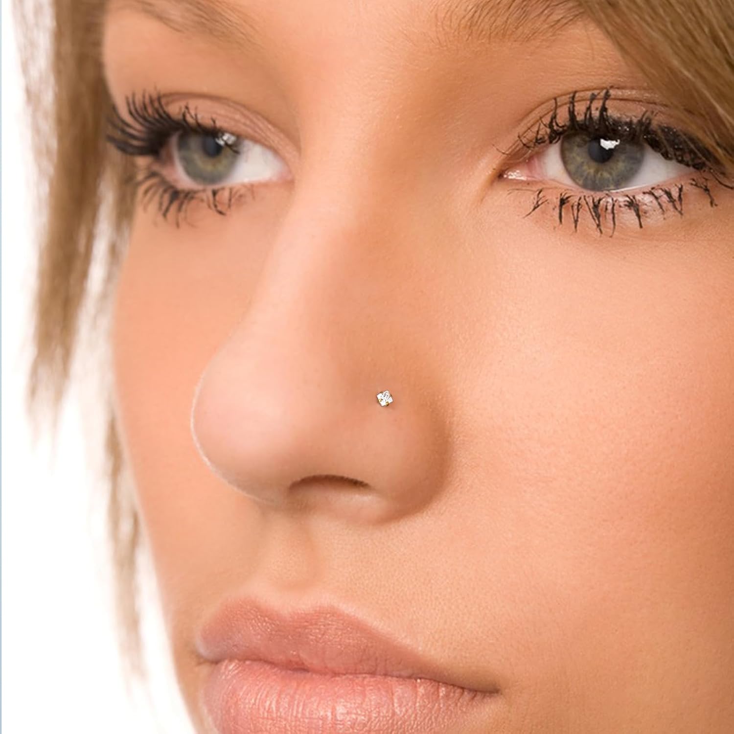 Detalle 2 de XoCiuKe Nose Studs 20G
