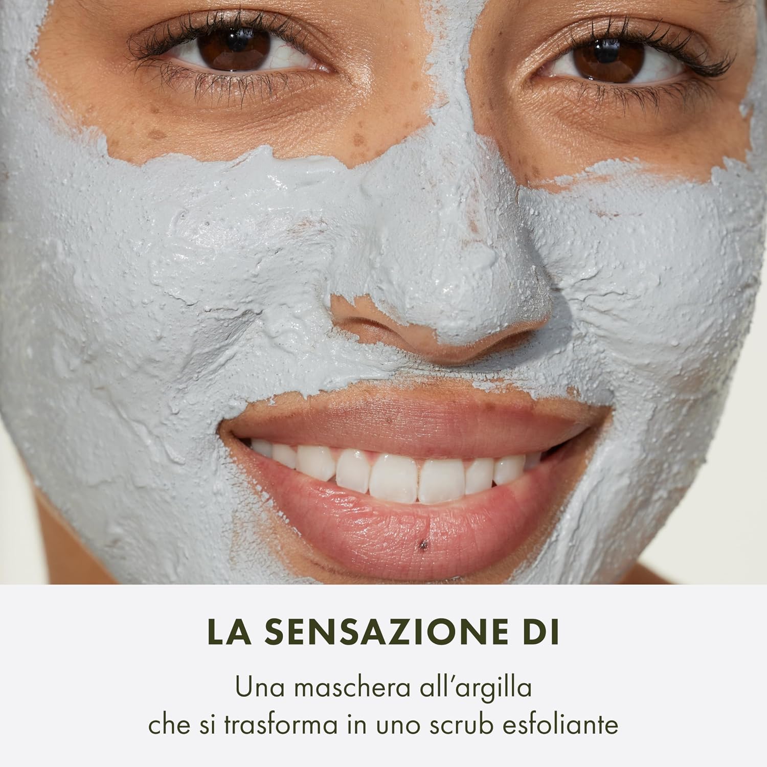 Detalle de Origins Clear Improvement Blackhead Clearing Face Mask & Scrub – Maschera viso con Acido Salicilico e Carbone di Bambù, 75 ml