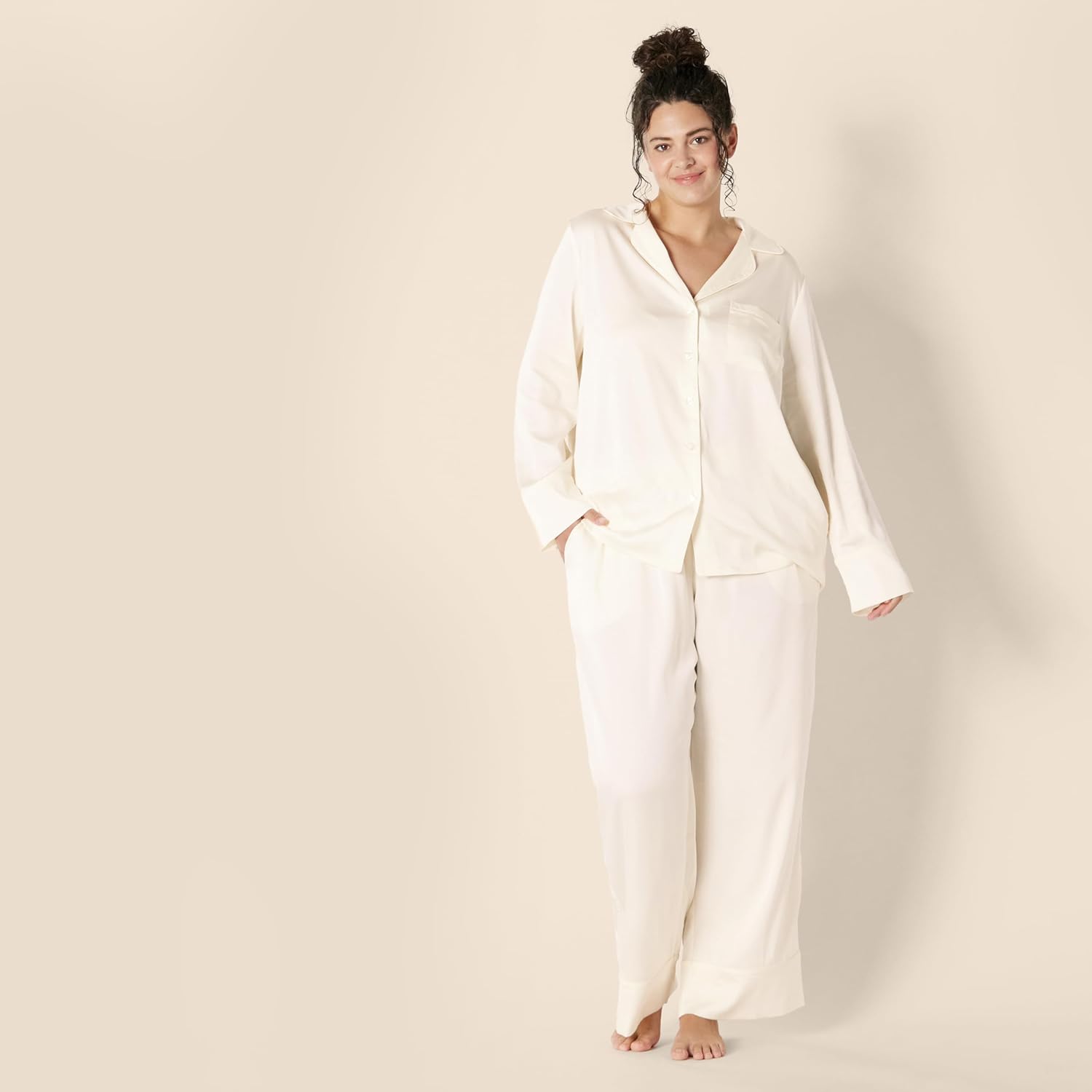 Thumbnail 4 de Amazon Essentials Damen Satin-Pyjamaset mit Hemd und Hose – bequemes, luftiges Lounge-Set