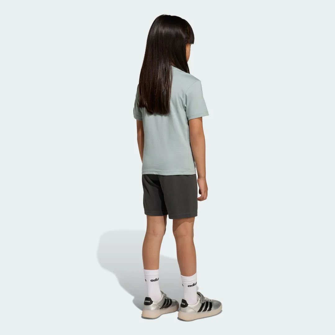 Thumbnail 3 de Conjunto Essentials para niños: camiseta y pantalón corto en verde de Adidas