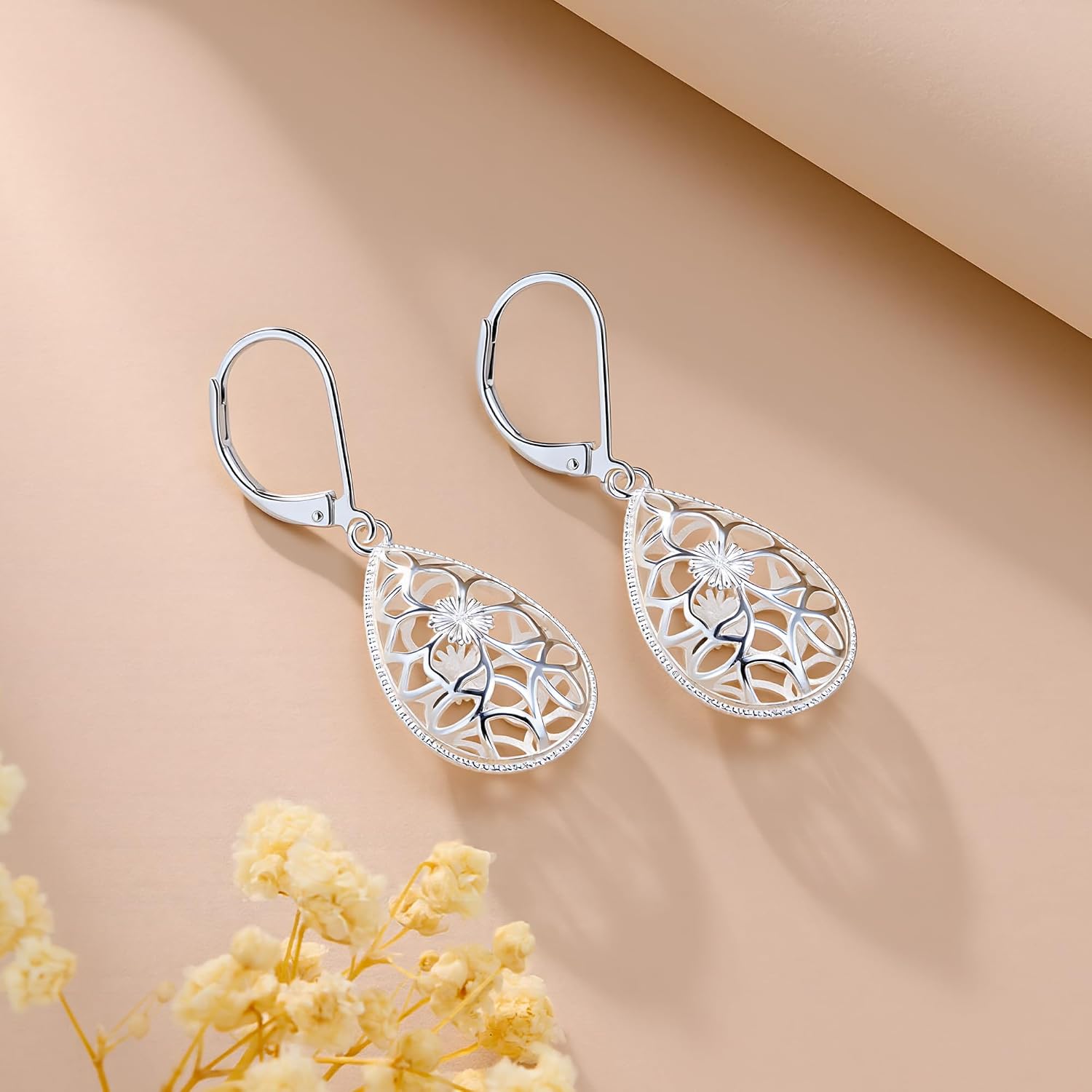 Detalle de Teardrop Earrings, Silver-Plated Brass
