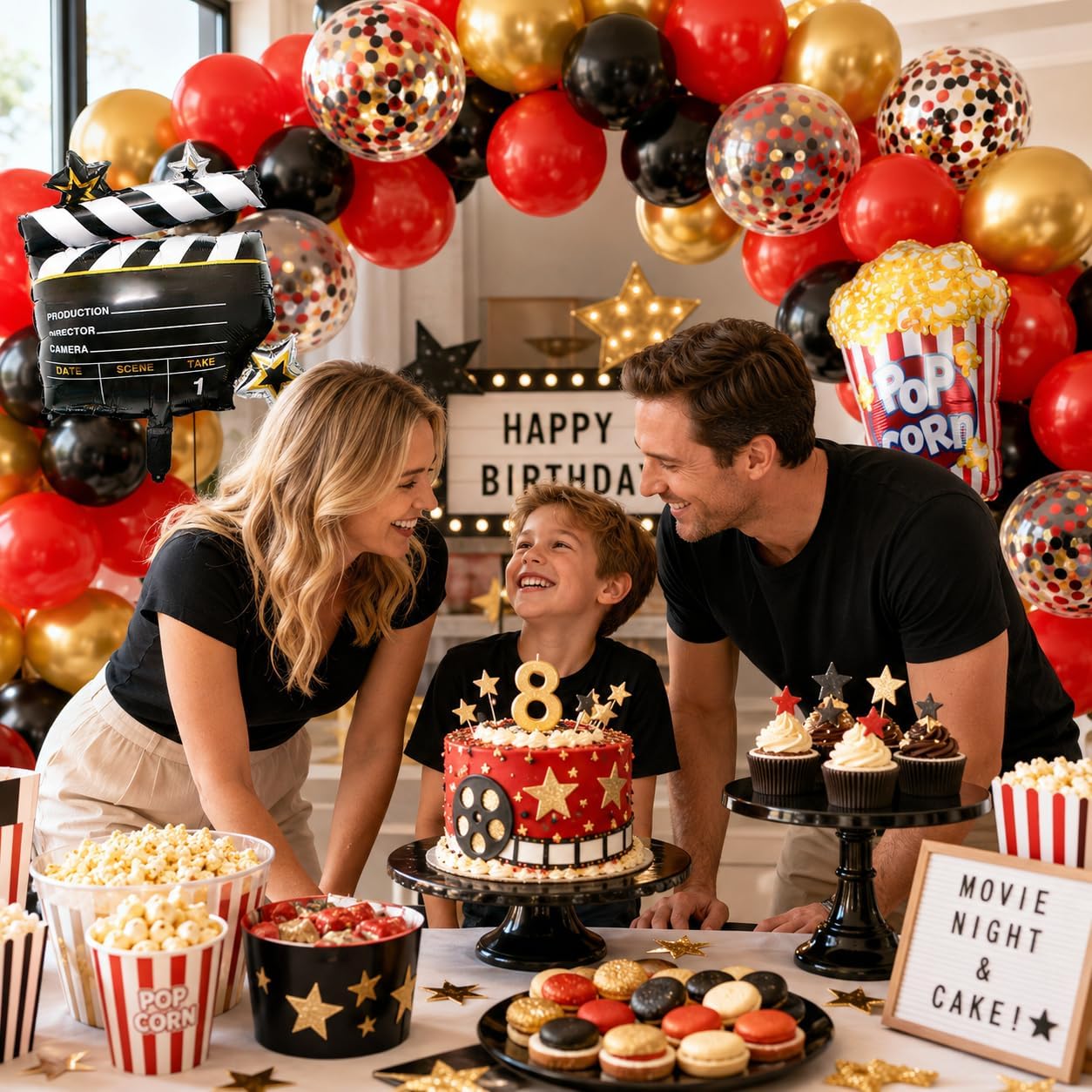 Detalle de Movie Night Party Balloons (35 pcs) Red, Black & Gold Confetti with Film Clapboard & Pop Corn Foil Balloon