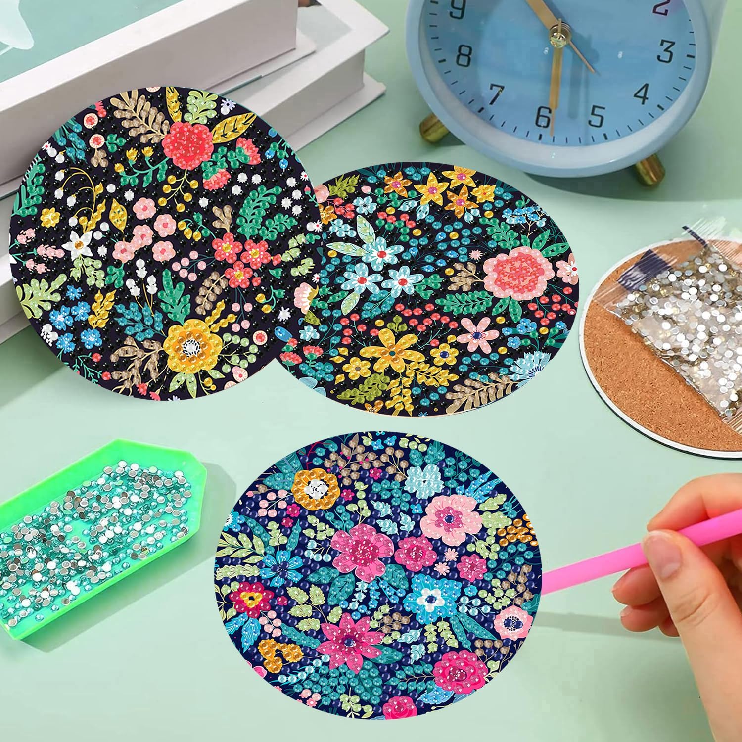 Detalle de mrpwnle 8-Pack Floral Diamond Art Coaster Kit with Acrylic Coasters, Cork Pads and Holder