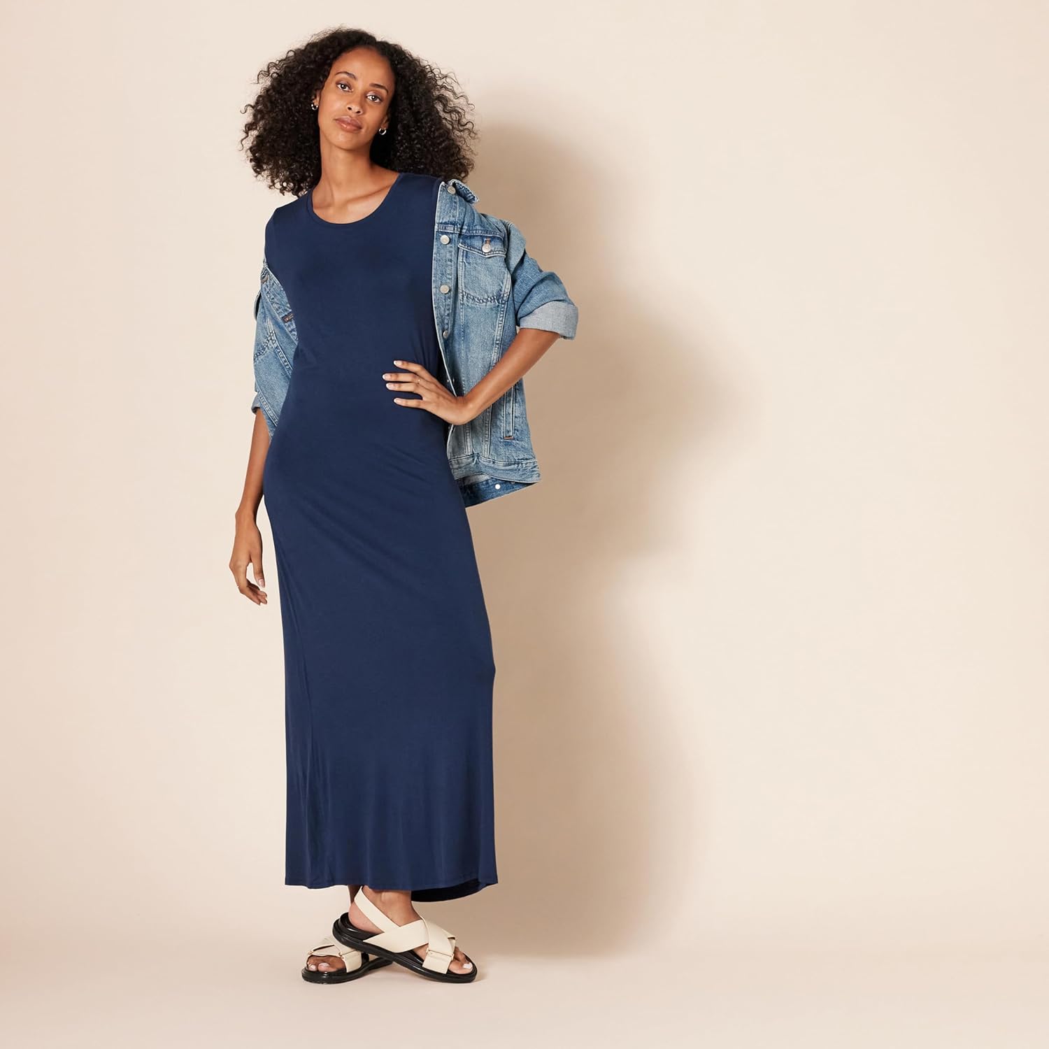 Thumbnail 3 de Amazon Essentials Damen Kurzärmliges Maxikleid mit fließendem Viskose-Stretch-Jersey