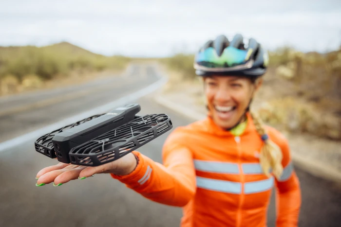 Thumbnail 2 de HOVERAir X1 Pro Ultimate Cycling Kit – 4K-Drohne für Fahrten mit Beacon & zusätzlichem Akku-Set