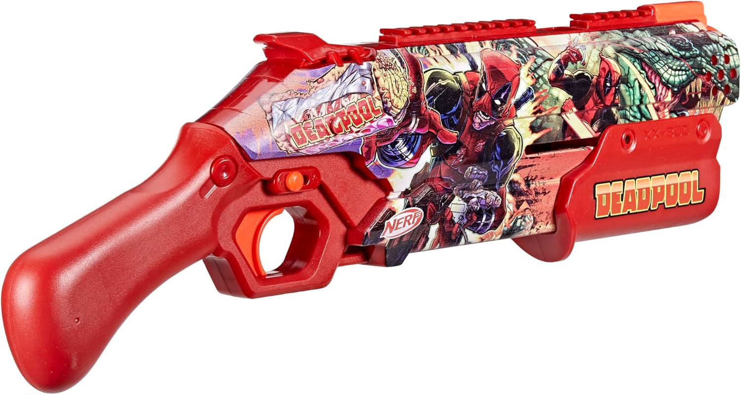 Detalle 2 de Nerf Marvel Deadpool Blaster 16-round pump-action blaster