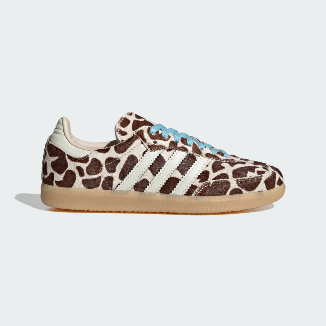 Detalle de ZAPATILLA SAMBA OG de Adidas: estilo retro y comodidad para el día a día