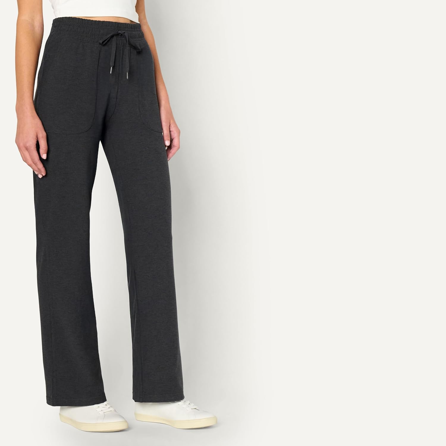 Thumbnail 1 de Amazon Essentials Women’s Relaxed Fit Athletic Soft Performance Lightweight Stretch Tracksuit Bottoms